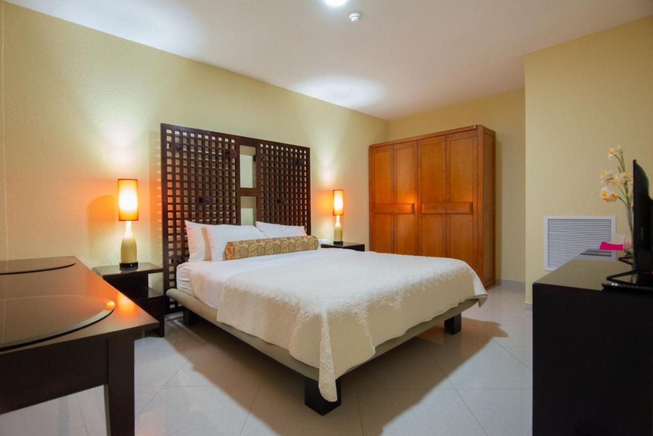 Bay Harbor Luxury 1 Bedroom Apartments Oranjestad Exterior foto